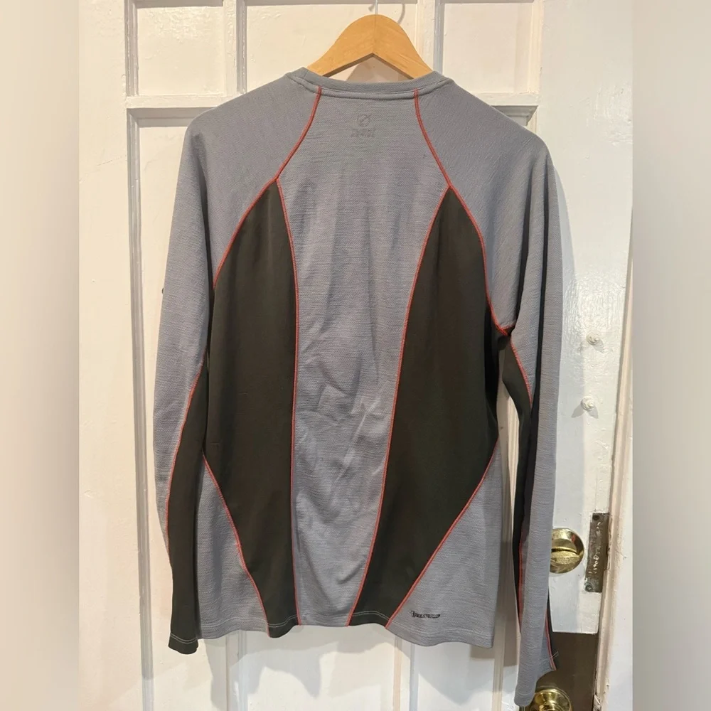 The North Face Gray and Black Long Sleeve Tee